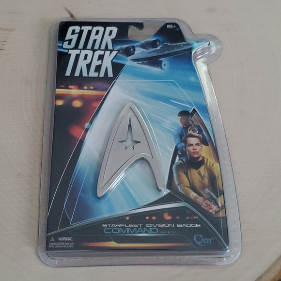 Star Trek Star Fleet Division Badge Pin 2013 NEW